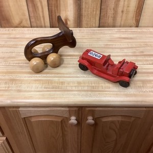 lot 268 image: Enesco Music box car and moose