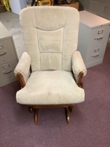 lot 285 image: Reclyning Oak office rocking chair
