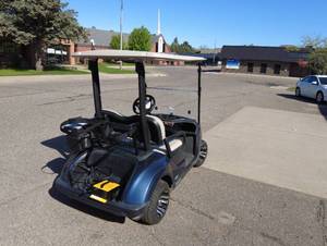 lot 1 image: 2021 Yamaha electric golf cart- no reserve