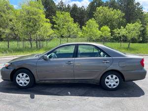 lot 16M image: 2003 Toyota Camry LE
