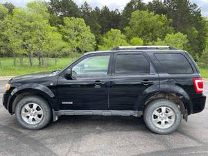 lot 18L image: 2008 Ford Escape Limited - 4X4