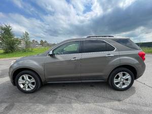 lot 18F image: 2010 Chevrolet Equinox LTZ - 2 OWNERS
