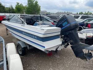 lot 16H image: 1987 Bayliner Marine Corp Capri