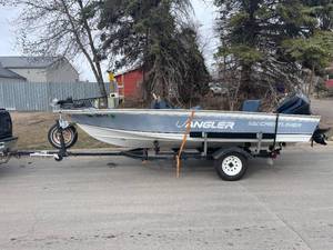 lot 16O image: 1985 Crestliner Inc Angler