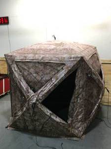 lot 16 image: Used Cabelas The ZonZ Specialist Ground Blind