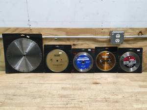 lot 41 image: Lot of 5 - Diamond Circular Blades