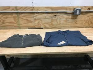 lot 46 image: Lot of 1 - Redhead Brand Button Down Shirt And 1 - Natural Reflections Sweater