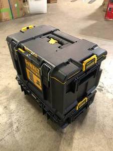 DEWALT TOUGHSYSTEM 2.0 22 in. W Small Modular Tool Box Customer Returns See Pictures