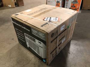 18,000 BTU  LG Room Air Conditioner Customer Returns See Pictures
