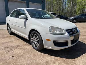 lot 3 image: 2006 Volkswagen Jetta TDI 5-Speed Manual with 118,000 miles