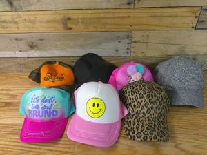 lot 235 image: Lot of 8 Kids Adult Ball Caps