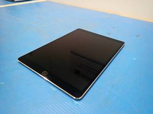 Apple&nbspiPad Pro 10.5 (2017) WiFi  Cellular A1709  64GB of storage  Cellular Carrier unlocked  Includes Charging Cable &nbspBad front camera