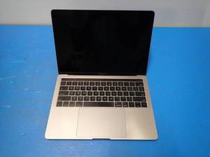 Apple&nbspMacBookPro13,2 &nbspINTEL CORE I7-6567U 3.3 Ghz  16GB LPDDR3 SDRAM  500GB SSD  13.3 screen with 2560 x 1600 Resolution  Includes IOS and Charger  small scratches in screen