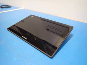 Lenovo&nbspLT1423pwC 60A3-UAR2-WW LCD Monitor  13.3 screen with 1600 x 900 Resolution  Includes USB 3.0 cable