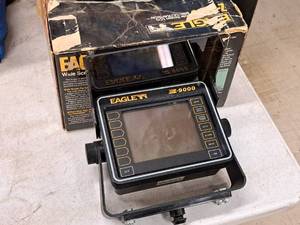 lot 259 image: Eagle Z-9000 Fish Finder