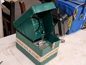 lot 262 image: Lowrance LFP-300D Fish Finder