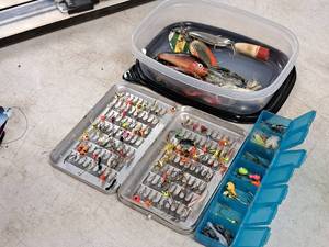 lot 336 image: Assorted Fishing Tackle - Line, Bobbers, Lures, Hook Holders