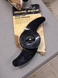 lot 346 image: Minnkota 9 Power Prop