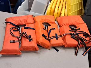 lot 358 image: Lot of (3) Childrens Life Vests