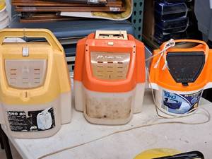 lot 372 image: Lot of (3) Minnow Buckets