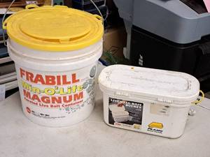lot 374 image: Lot of (2) Live Bait Buckets