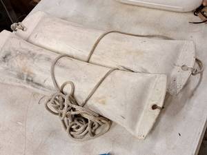 lot 384 image: Lot of (2) Boat Bumpers
