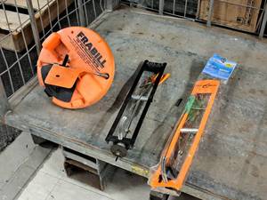 lot 428 image: Lot of (3) Assorted Ice Fishing Tip-Up Rods