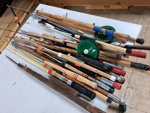 lot 447 image: Lot of (20) Assorted Ice Fishing Rods