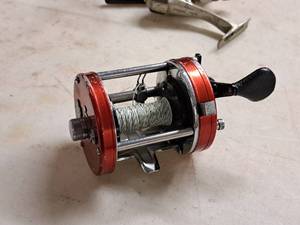 lot 460 image: Ambassadeur 7000 Bait Cast Fishing Reel