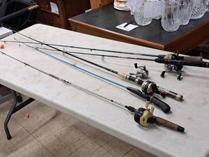 lot 477 image: Lot of (5) Assorted Fishing Rods with Reels