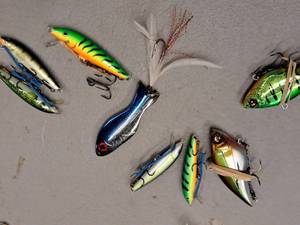 lot 506 image: Lot of (8) Fishing Lures