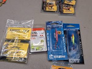 lot 510 image: Lot of (4) Assorted Fishing Lures