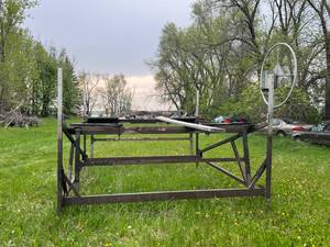 Porta-Dock Pontoon Lift
