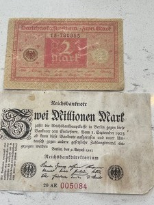 lot 140 image: German Banknotes