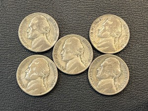 lot 23 image: Silver War Nickels