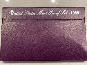 lot 48 image: 1989 United States Mint Proof Set