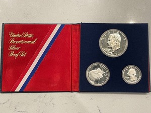 lot 56 image: United States Bicentennial Silver Proof Set