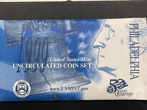 lot 75 image: 1999 United States Mint Uncirculated Coin Set
