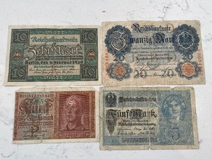 lot 88 image: German Banknotes