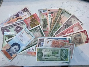 lot 94 image: Foreign Currency