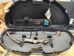 Hoyt Left Handed Bow and Case