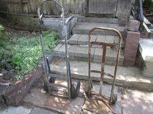 (GRN) 2 Vintage 2-Wheel Hand Trucks...
