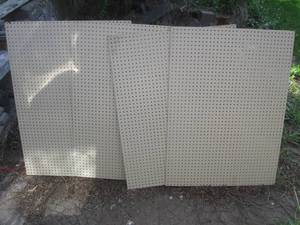 (P) 4 Sheets of Peg Board - 46 x 3...