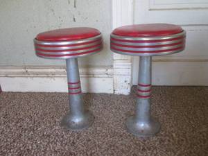 (DLR) 2 Vintage Swivel Diner  Sod...