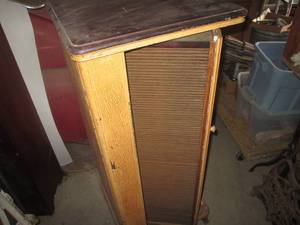 (GRG) Vintage Wood Record Cabinet -...