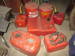(GRG) Assorted Gas Cans - One Of Th...