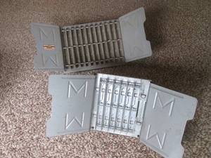 (K) 2 Counter Catalog Rack Holders ...