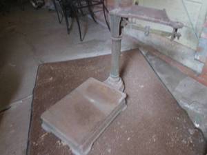 (P) Vintage Fairbanks Scale...