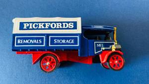 5 British Matchbox Cars