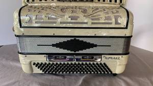 Absolutely Amazing DEGA Accordion - Casteledaro by Alberto Mobidoni